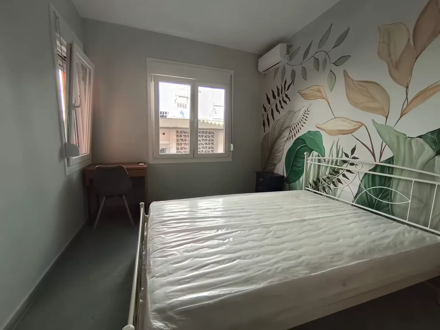 Chambre conviviale pour les étudiants dans avec des équipements modernes