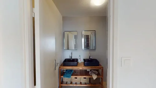Özel oda konumu Avenue de Tarente, Bellevue, 8 10 görüntüsü
