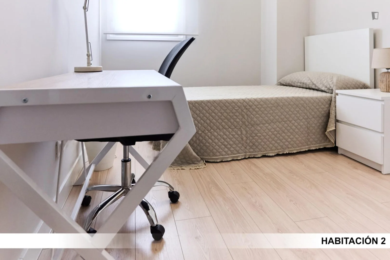 Komfortables und geräumiges Studentenzimmer in