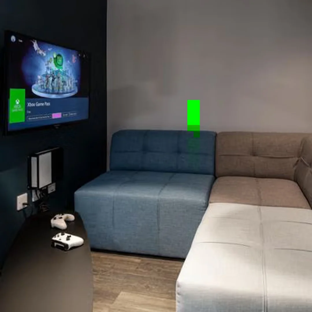 Habitación estudiantil luminosa y aireada con fácil acceso a la universidad en