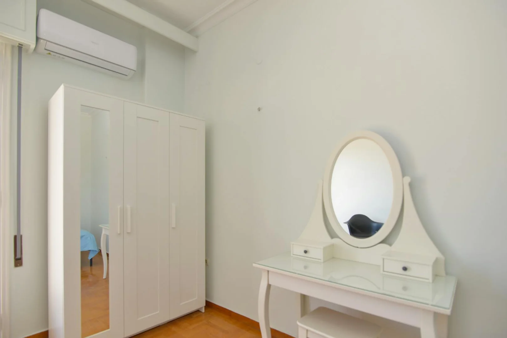 Cozy room for students available in 