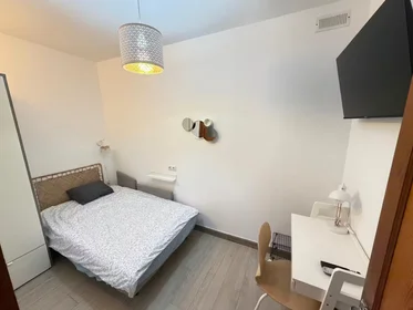 Quarto privado em Calle Conde Albrit, San Antonio, imagem 1 de 10