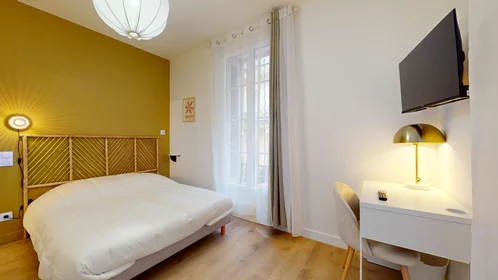 Quarto privado em 5 Passage David Belugou, imagem 18 de 20