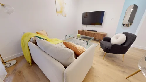 Quarto privado em 5 Passage David Belugou, imagem 3 de 20