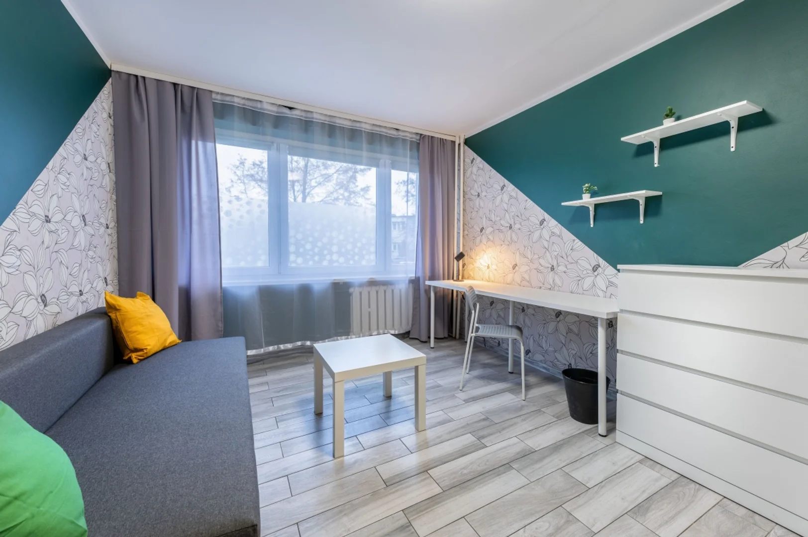 Budget-friendly student room close to campus in 