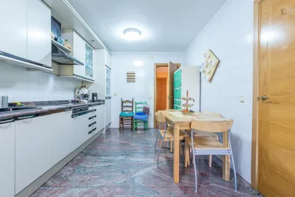 Chambre privée à Avenida de Europa, image 7 de 13