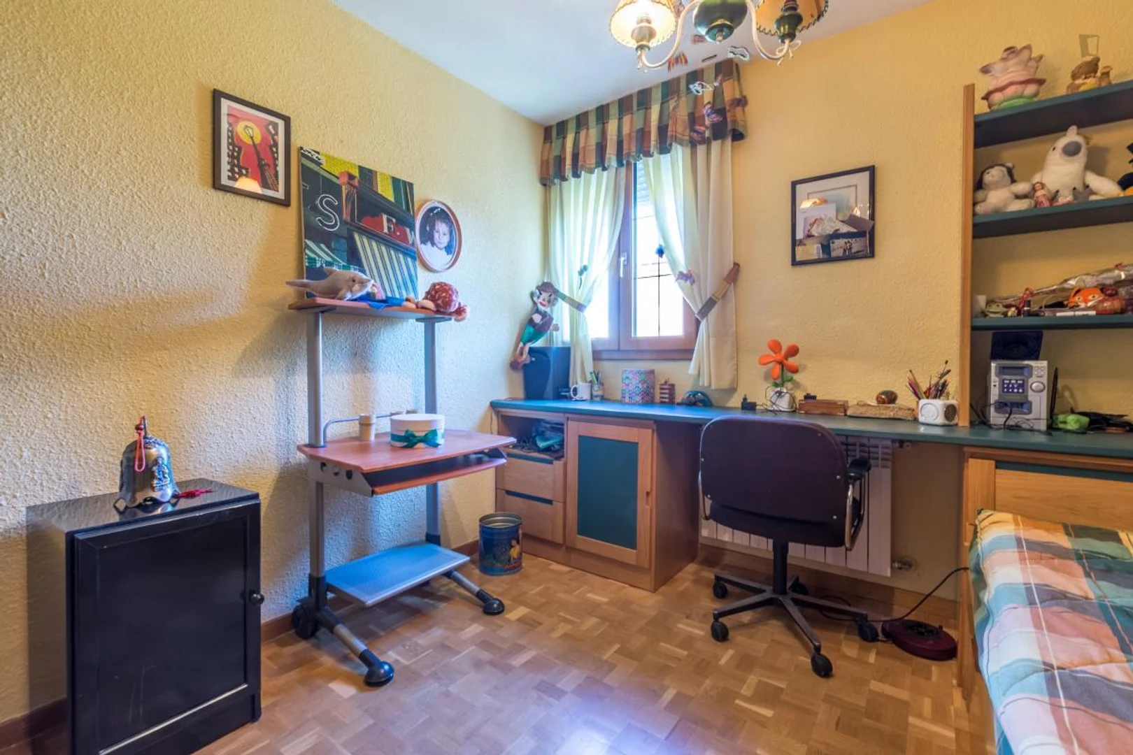 Chambre à louer dans un appartement d'étudiant à , entièrement meublée