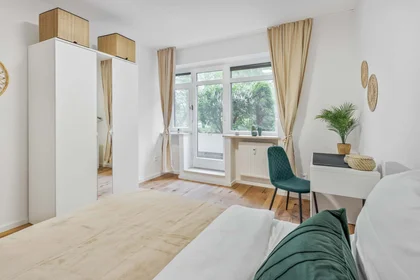 Özel oda konumu Harthauser Str. 83, 81545 München, Germania, 5 25 görüntüsü