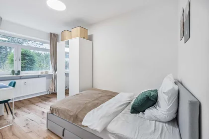 Özel oda konumu Harthauser Str. 83, 81545 München, Germania, 6 25 görüntüsü