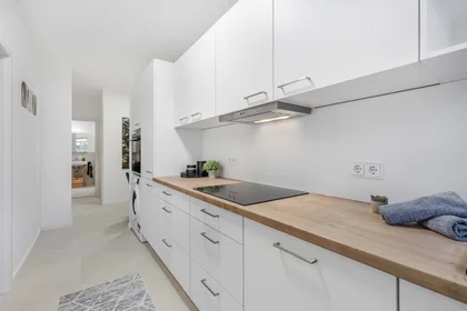 Özel oda konumu Harthauser Str. 83, 81545 München, Germania, 11 25 görüntüsü