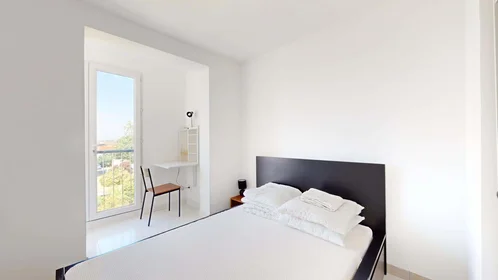 Habitación privada en Tour B8, 275 Rte de Seysses, 31100 Toulouse, France, imagen 1 de 10