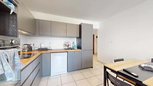 Habitación privada en Tour B8, 275 Rte de Seysses, 31100 Toulouse, France, imagen 11 de 17