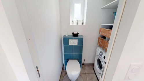 Privatzimmer in der 11 Rue Jules Cambon, 69008 Lyon, France, bild 25 von 25