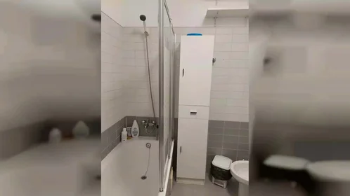 Quarto privado em R. António Albino Machado, Lisboa, Portugal, imagem 10 de 11