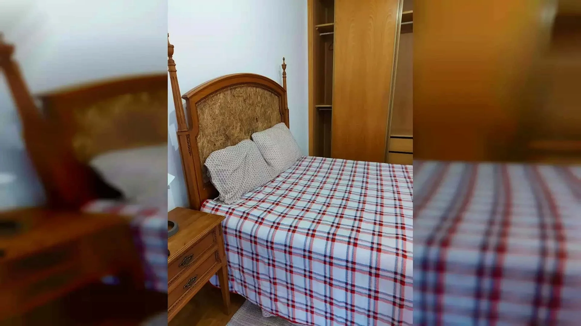 Quarto de estudante em com área de estudo e instalações partilhadas