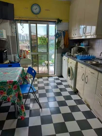 Quarto privado em R. António Albino Machado, Lisboa, Portugal, imagem 11 de 20