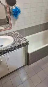 Quarto privado em R. António Albino Machado, Lisboa, Portugal, imagem 13 de 18