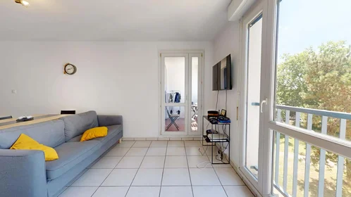 Habitación privada en Tour B8, 275 Rte de Seysses, 31100 Toulouse, France, imagen 7 de 17