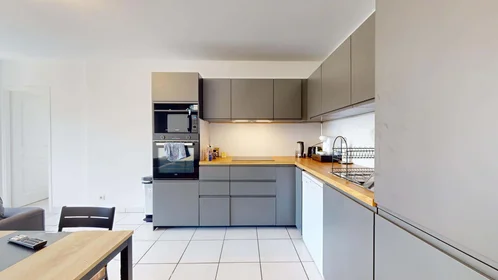 Habitación privada en Tour B8, 275 Rte de Seysses, 31100 Toulouse, France, imagen 10 de 17