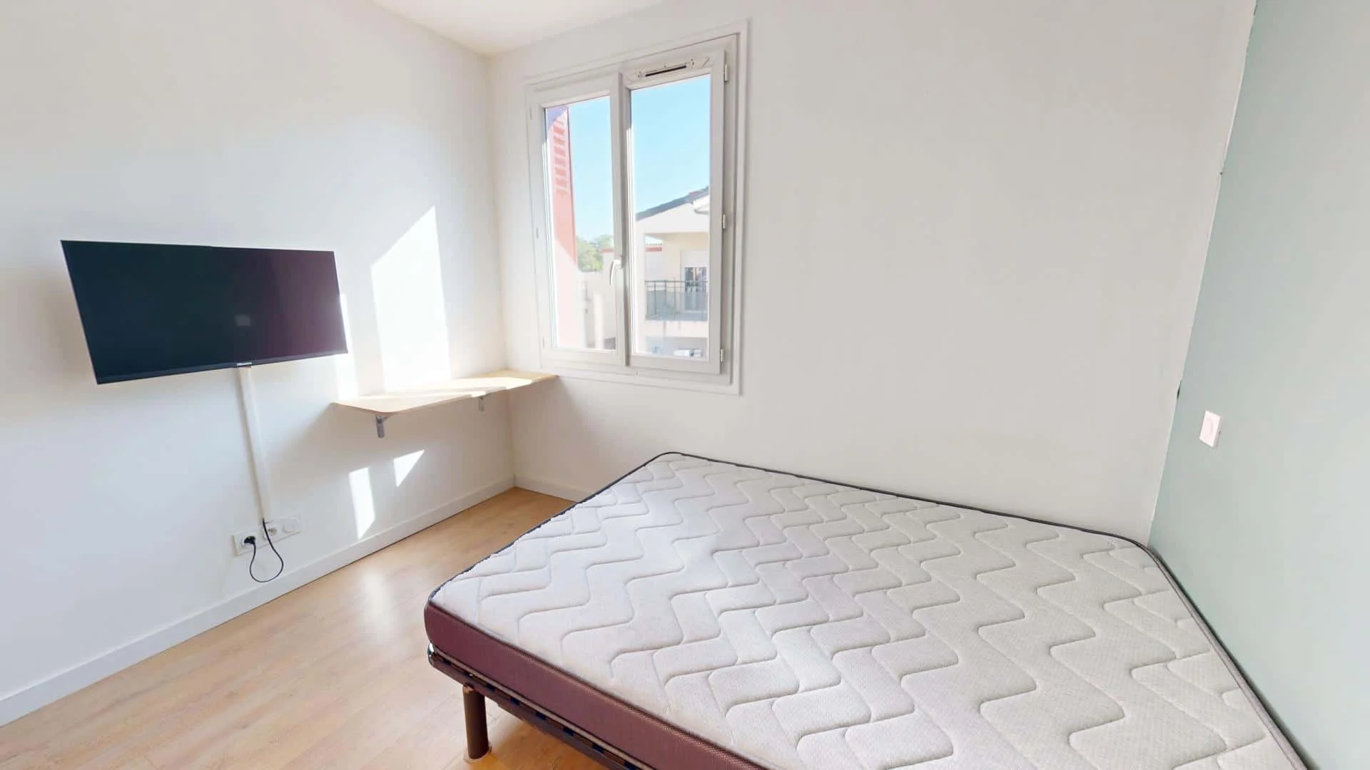 Habitación estudiantil económica con ubicación conveniente en 