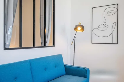 Entire apartment at 32 Rue Vitalis, 13005 Marseille, France, image 11 of 15
