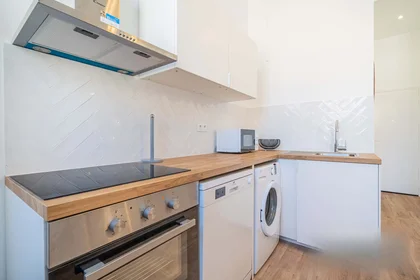 Entire apartment at 32 Rue Vitalis, 13005 Marseille, France, image 6 of 15