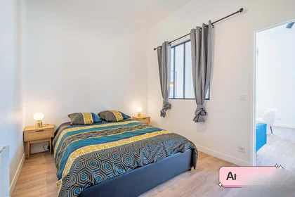 Entire apartment at 32 Rue Vitalis, 13005 Marseille, France, image 8 of 15