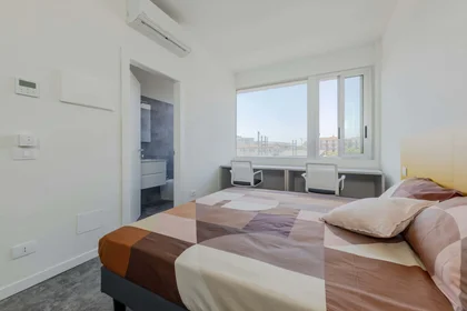 Stanza privata in Via Giulio Togni, 14, 25122 Brescia BS, Italy, immagine 2 di 12