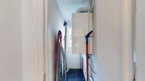 Gesamte Unterkunft in der 1 Pl. Jean Moulin, 57000 Metz, France, bild 15 von 18
