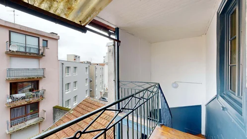 Privatzimmer in der 7 Rue Emile Guichenné, 64000 Pau, France, bild 9 von 23