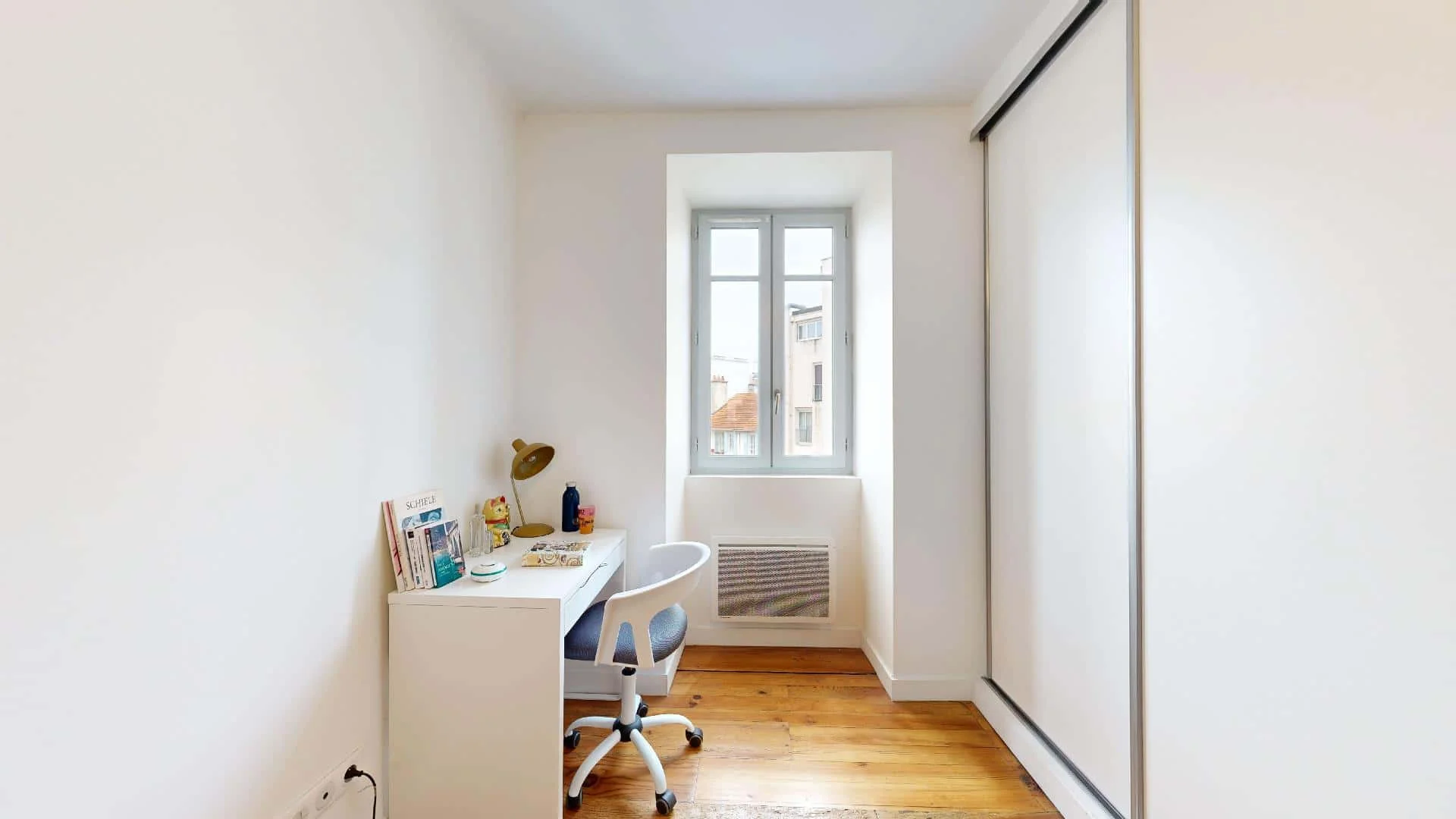 Habitación asequible para estudiantes con buena iluminación en 