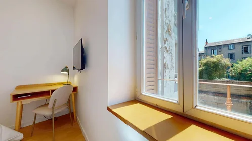 Prywatny pokój 20 Av. Edouard Michelin, 63000 Clermont-Ferrand, France, obraz 4 22