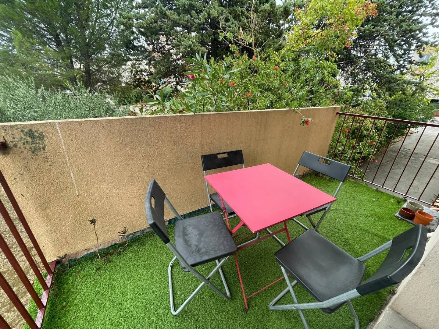 Quarto para alugar em apartamento de estudantes em , totalmente mobilado