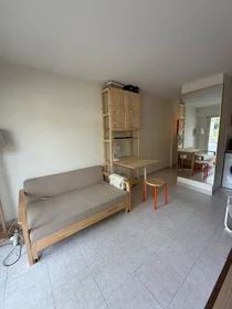 Quarto privado em Nice, 06200, imagem 1 de 10