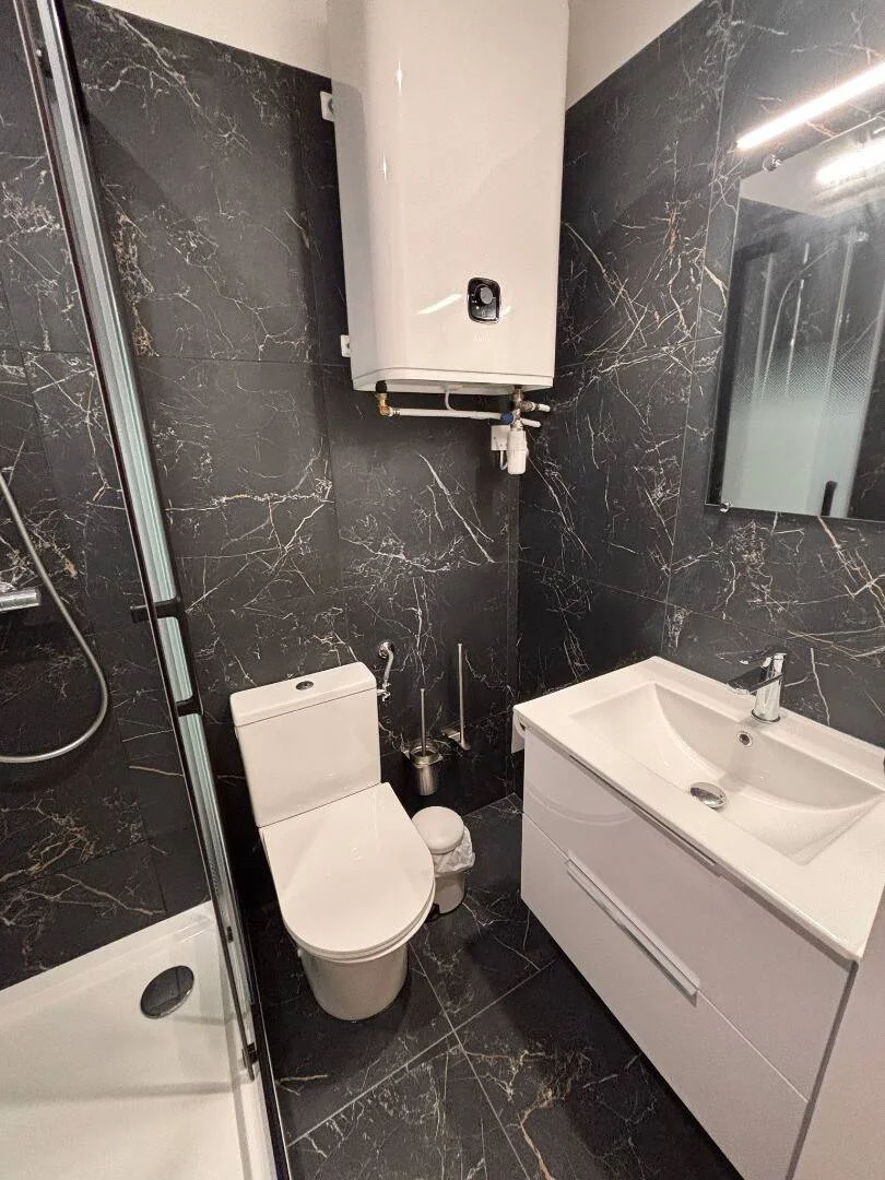 'de modern olanaklara sahip öğrenci dostu oda