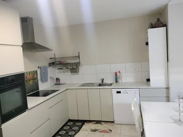 Quarto privado em Rue de Gignac, imagem 1 de 4