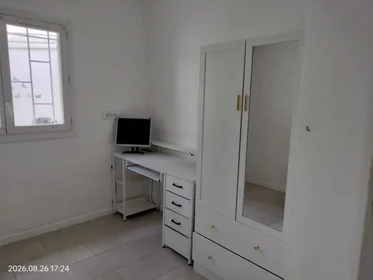 Quarto privado em Rue de Gignac, imagem 4 de 4