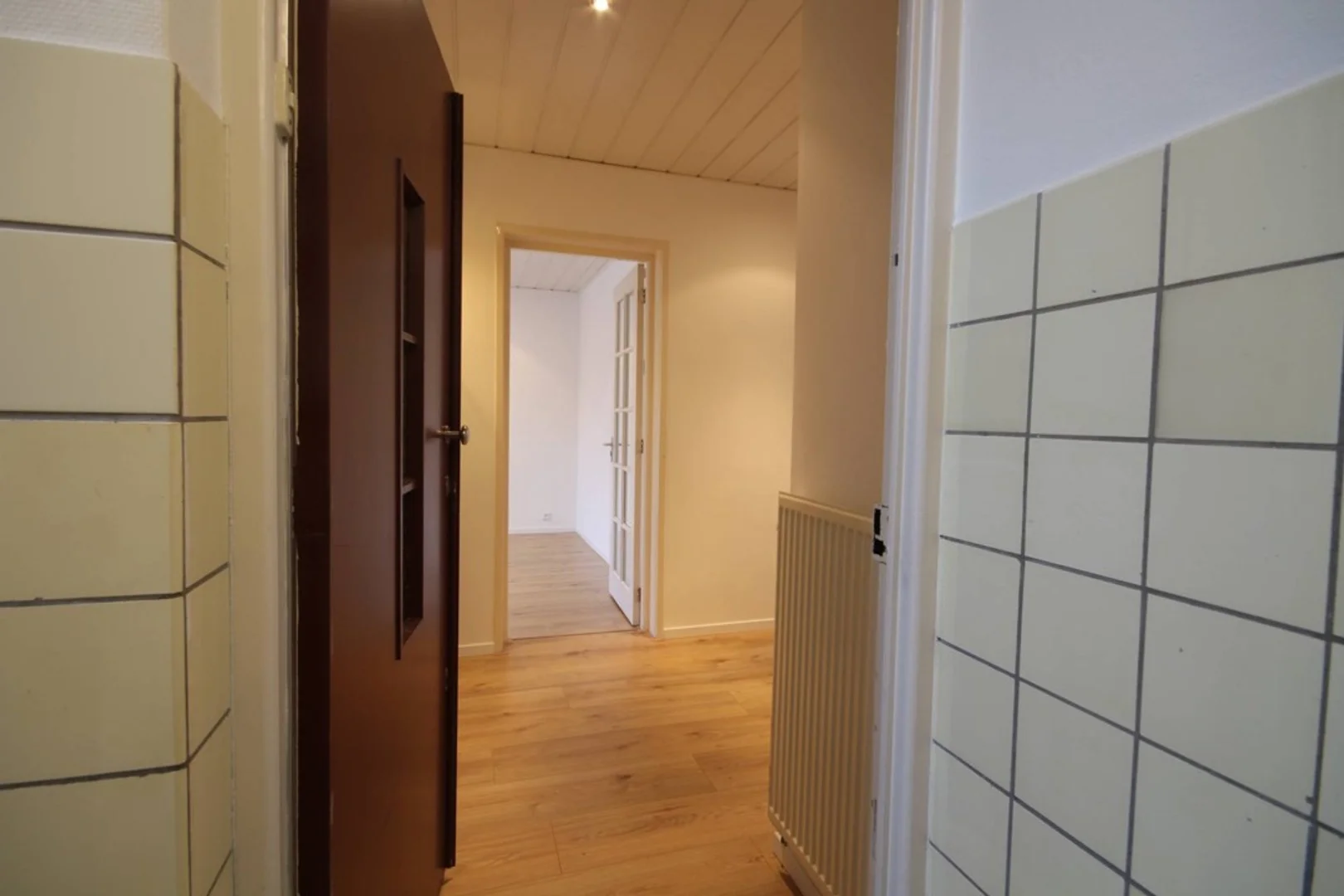 Habitación acogedora para estudiantes disponible en 