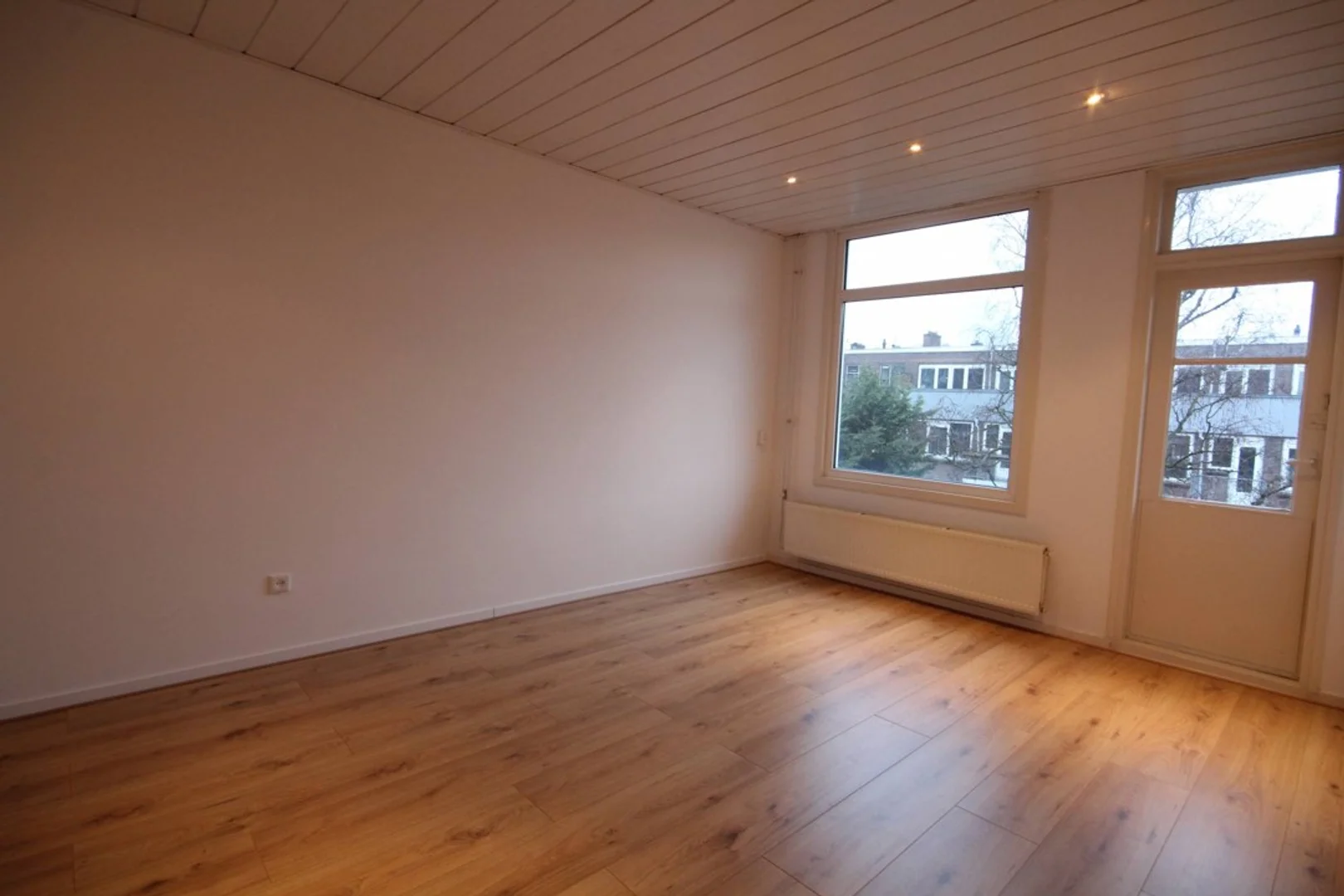 Habitación en apartamento estudiantil en alquiler en , completamente amueblado