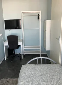 Privatzimmer in der William Barlowlaan, bild 1 von 9