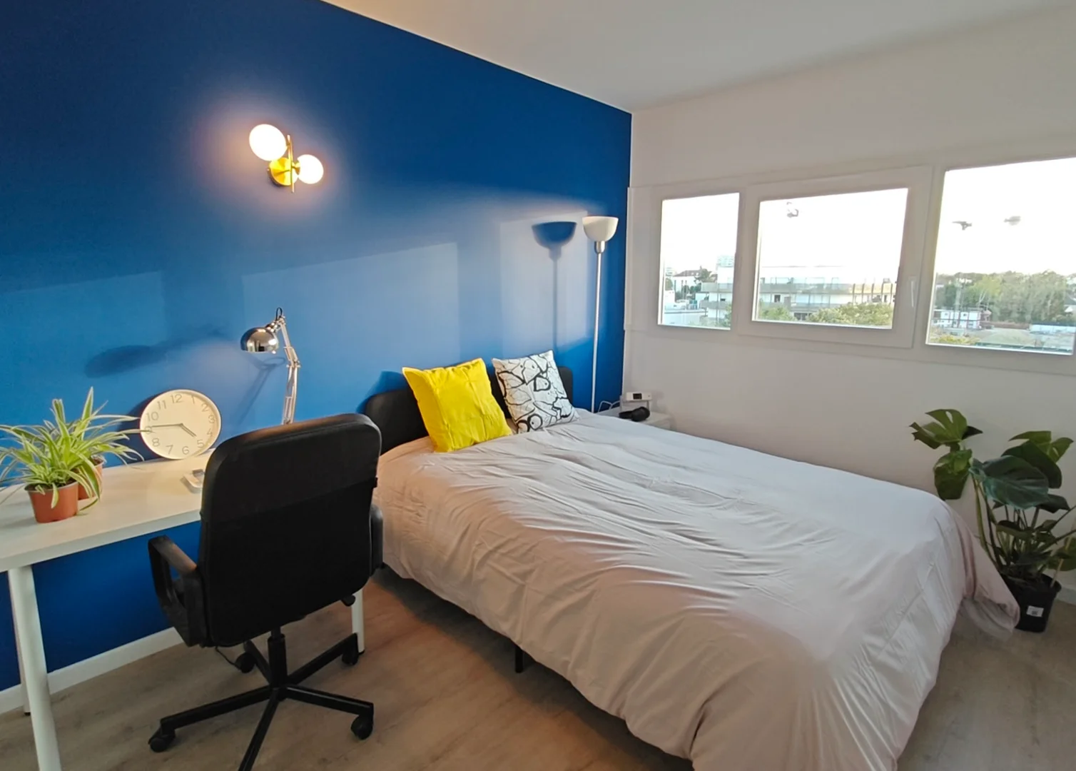 Budget-friendly student room close to campus in 