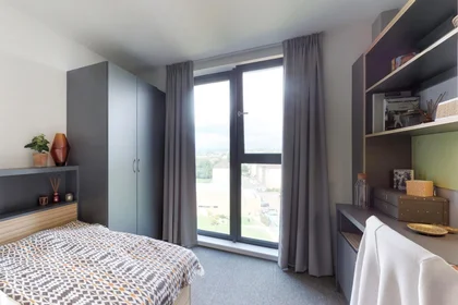 Habitación privada en 110 St James Rd, Glasgow G4 0PS, United Kingdom, imagen 1 de 10