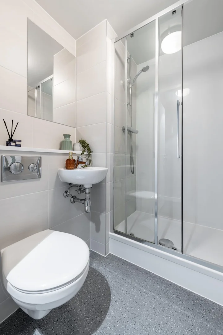 Habitación acogedora para estudiantes disponible en 