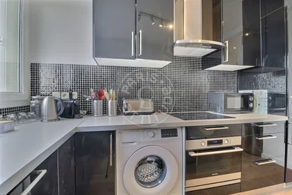 Entire apartment at Rue Denfert Rochereau, image 8 of 21