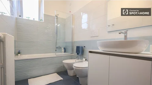 Chambre privée à Via Sant'Abbondio, image 19 de 19