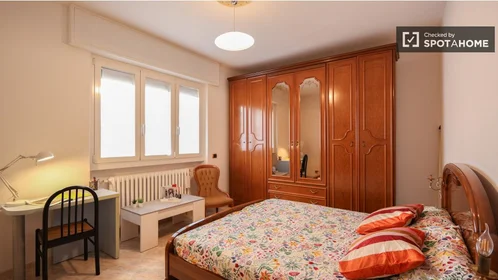 Chambre privée à Via Sant'Abbondio, image 7 de 19