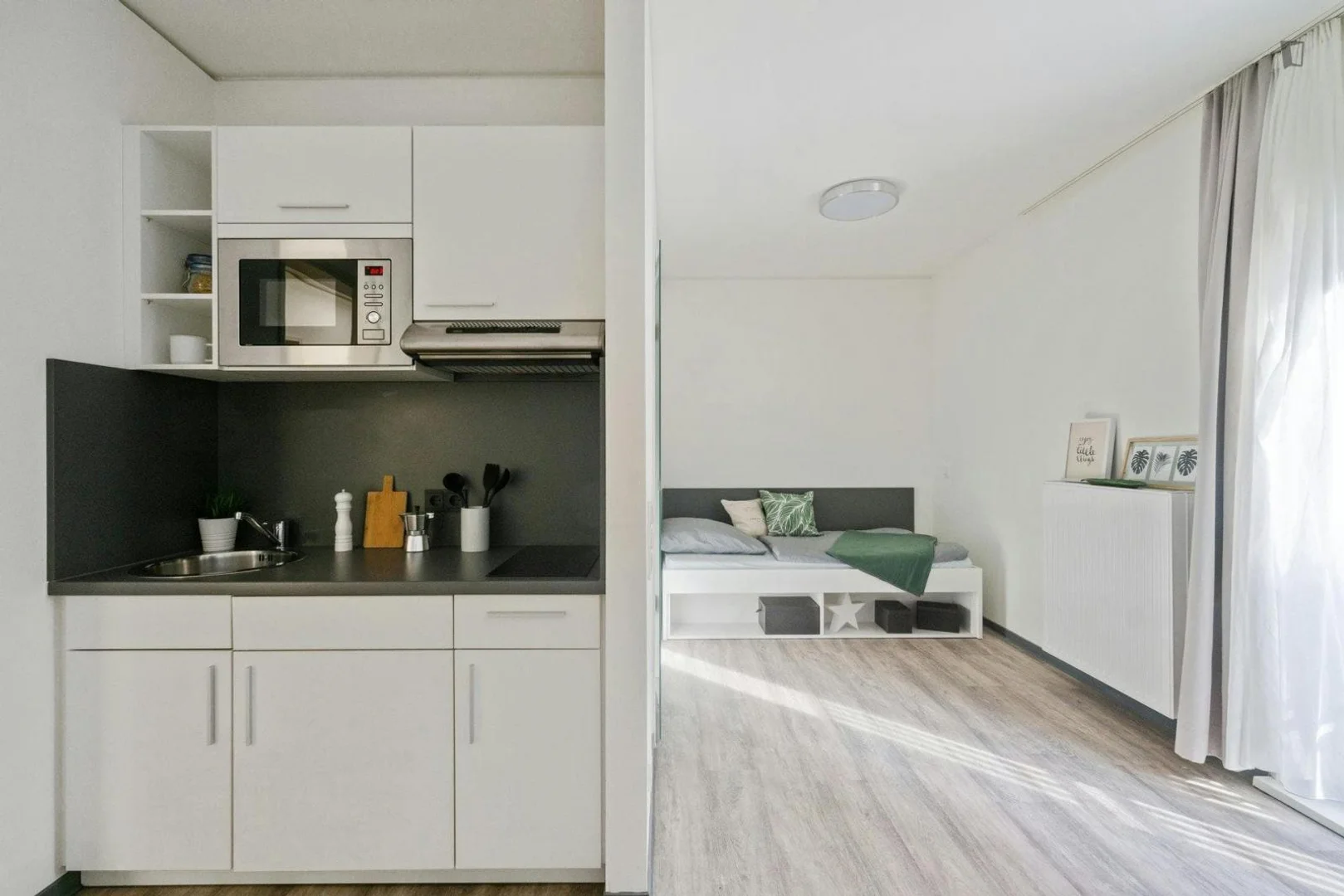 Habitación en apartamento estudiantil en alquiler en , completamente amueblado