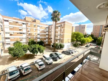 Quarto privado em Av. de la Paz, imagem 7 de 16
