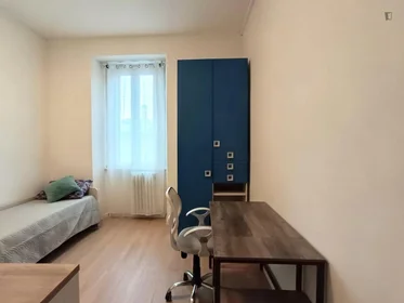 Quarto privado em Via Maglio del Lotto, imagem 3 de 15