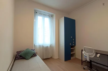 Quarto privado em Via Maglio del Lotto, imagem 4 de 15